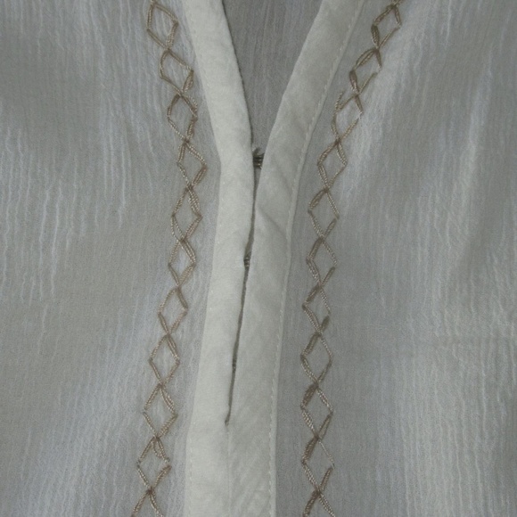 Bandolino 6 Cream Crinkle Shirt  W/ Tie Back NWT - Picture 4 of 6